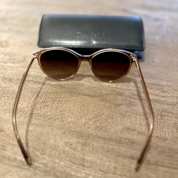 Chanel Sunglasses - Picture 5 of 7